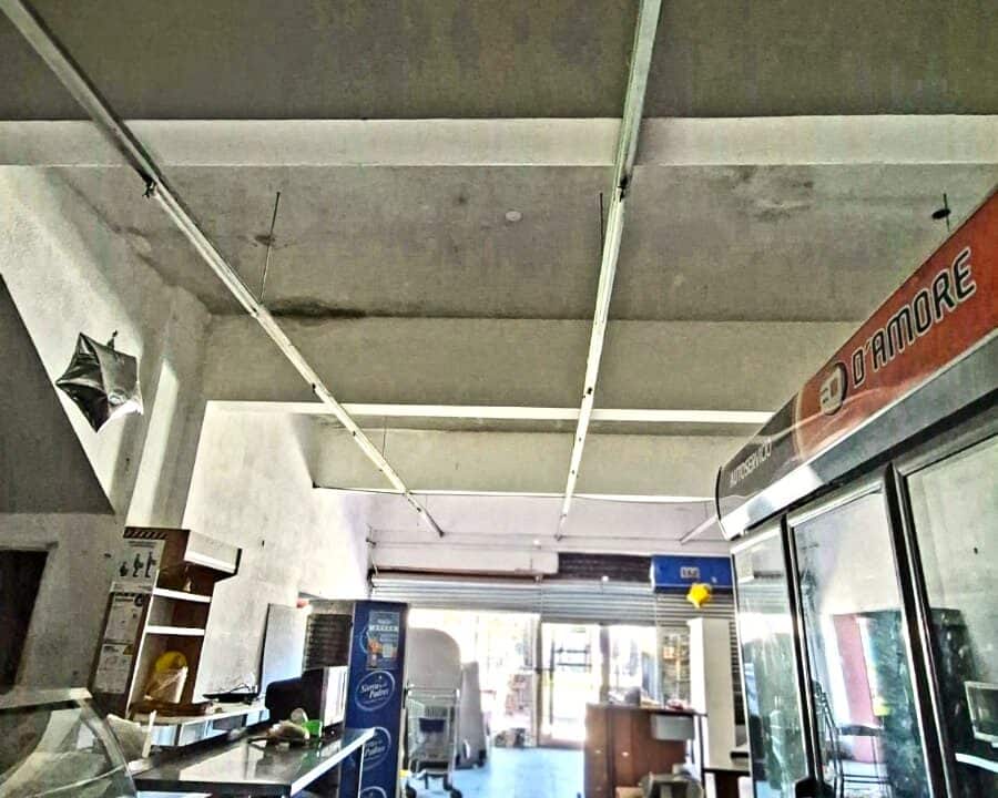Vista del salon desde atras