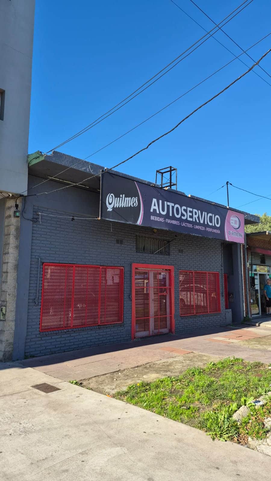 Local de 228m2 sobre Av. Fortunato de la Plaza | Mar del Plata